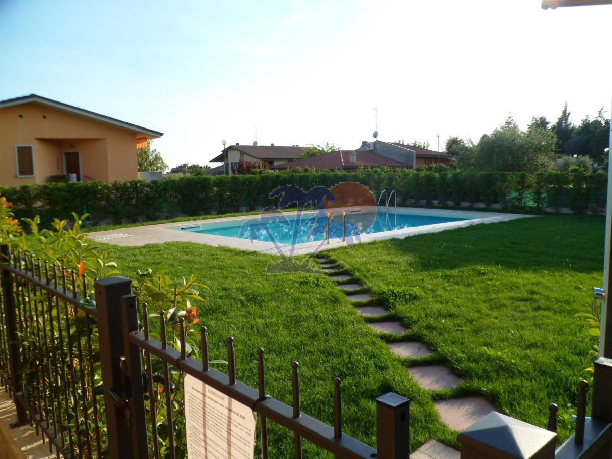 Appartamenti Gli Olmi Lazise Exteriör bild