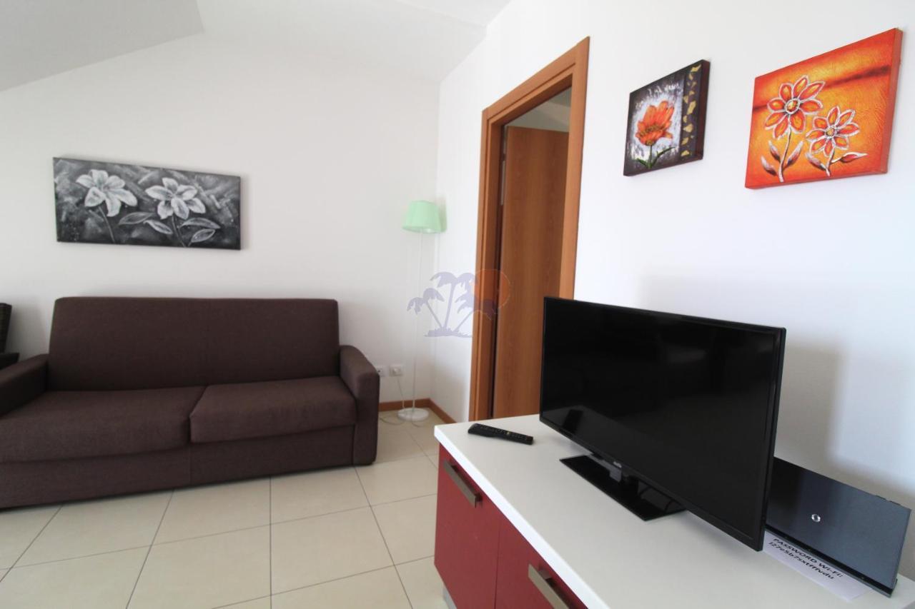 Appartamenti Gli Olmi Lazise Exteriör bild