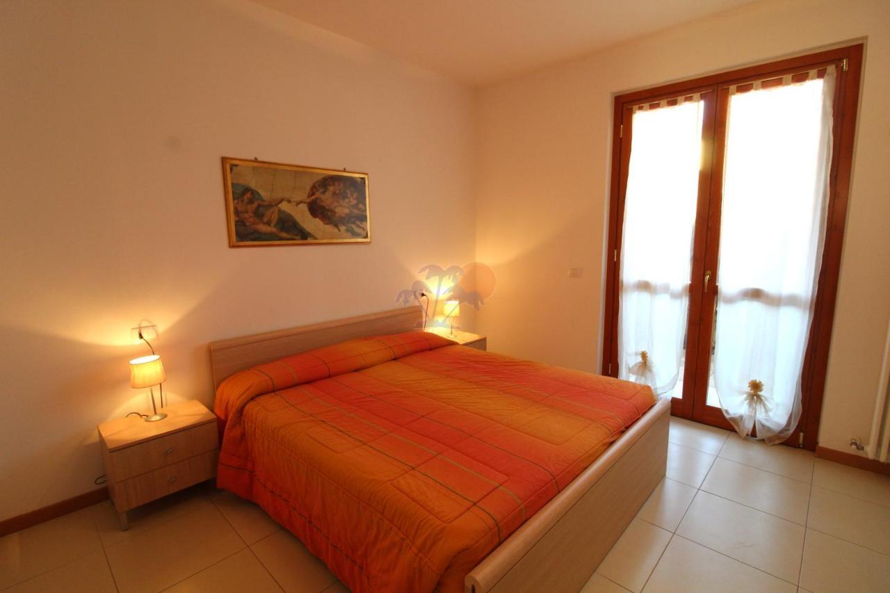Appartamenti Gli Olmi Lazise Exteriör bild